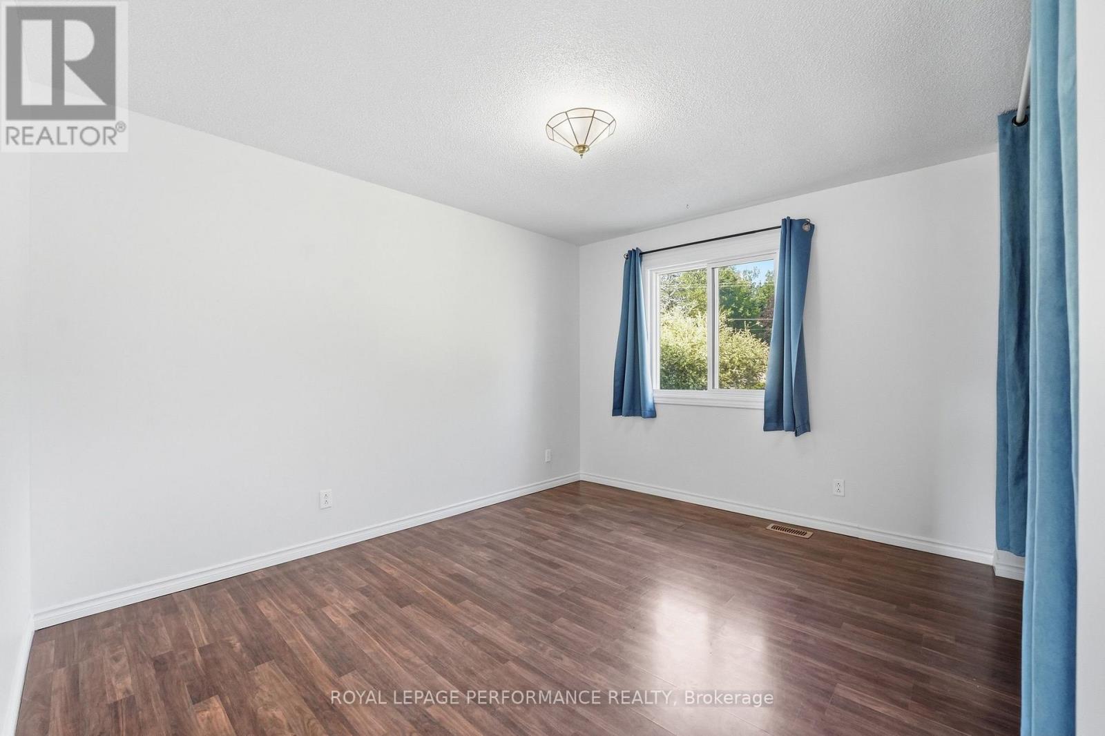1084 Eadie Road
