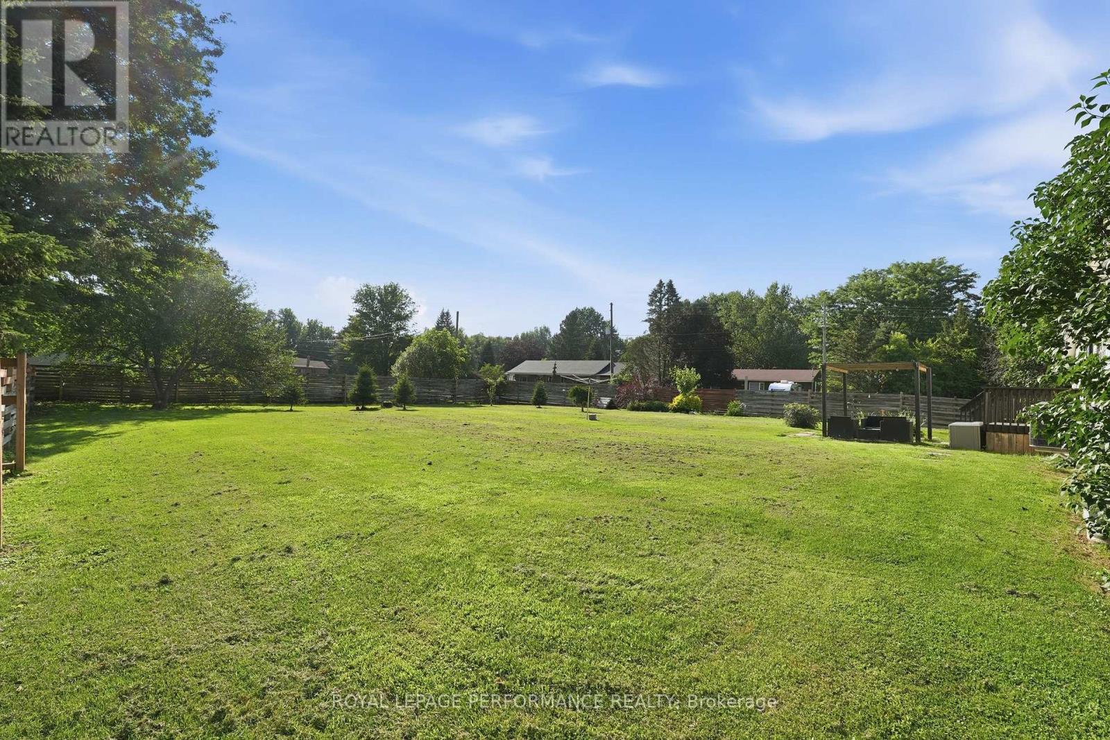 1084 Eadie Road