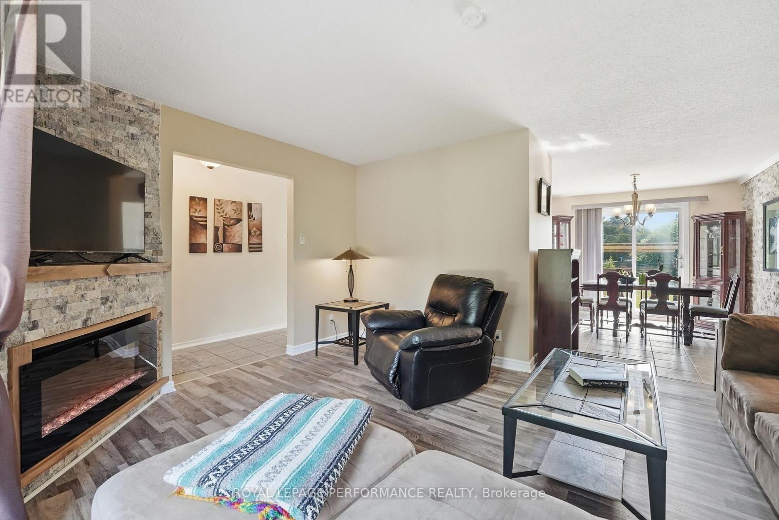 1084 Eadie Road
