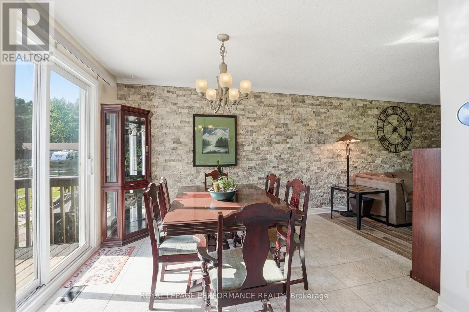 1084 Eadie Road