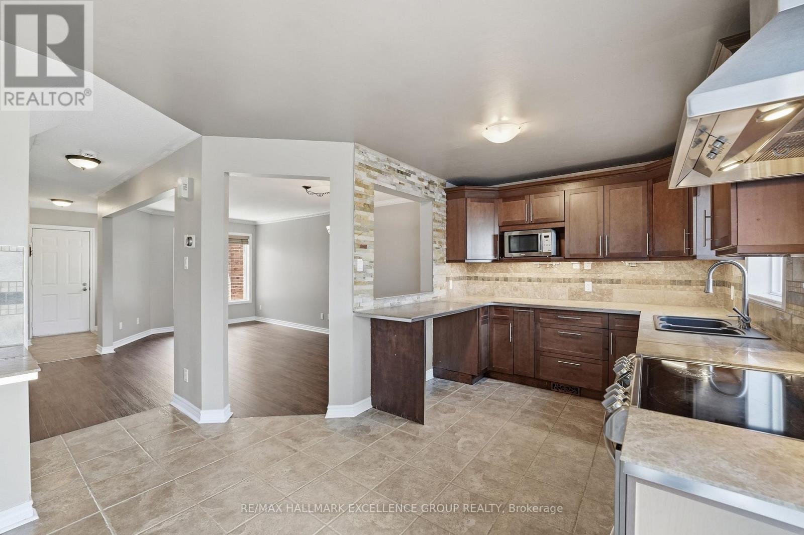 887 NESTING WAY - 18