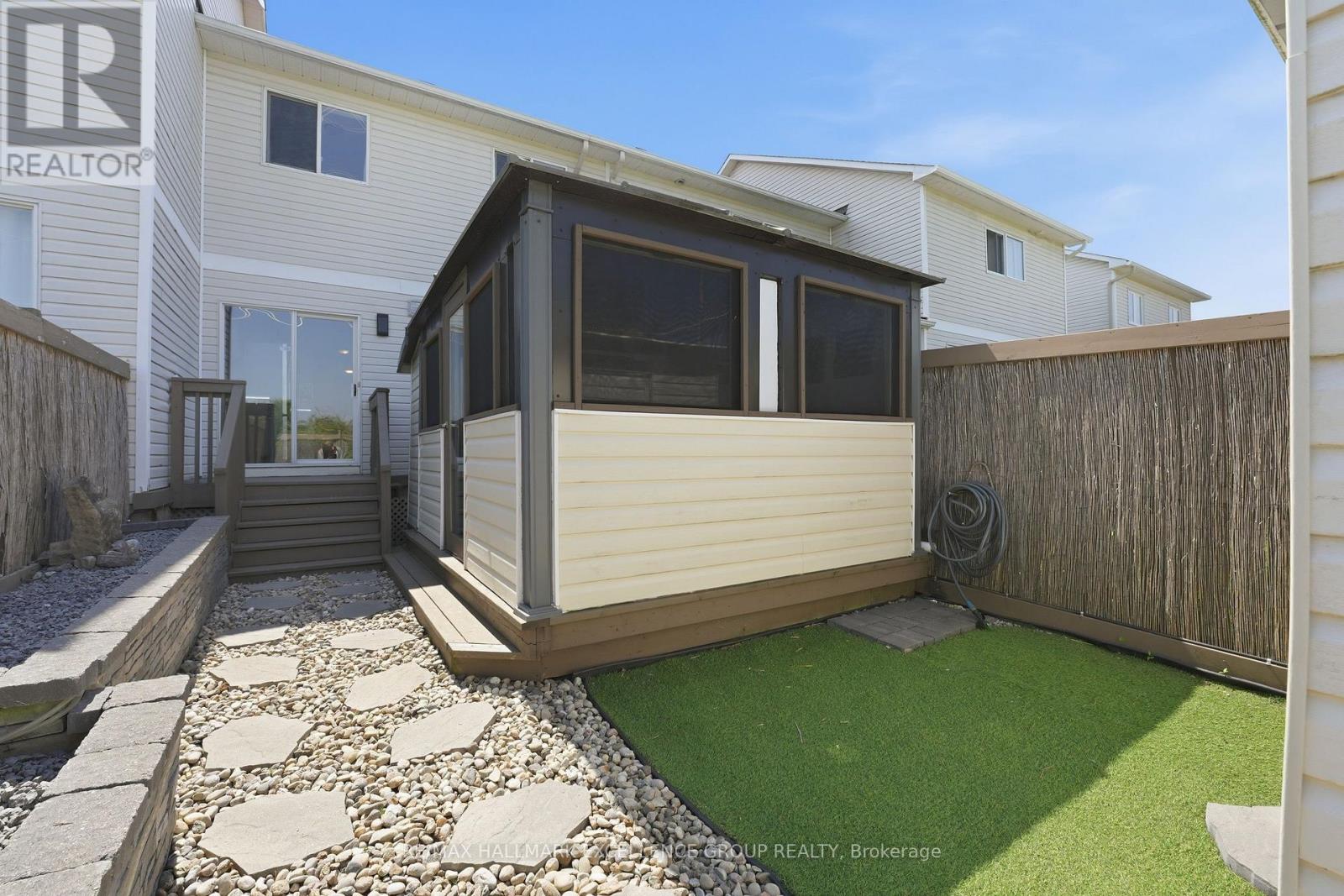 887 NESTING WAY - 46