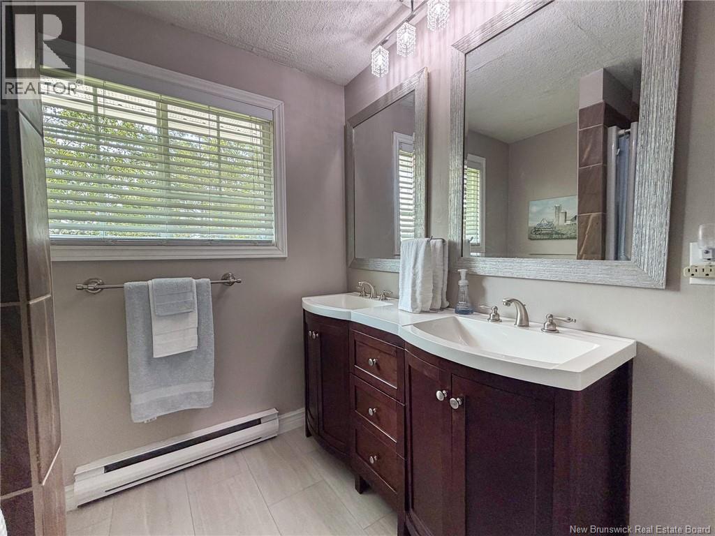 144 Rocky Road - Image 26