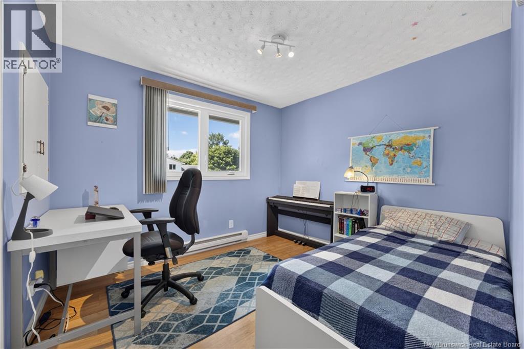 495 Mansfield Street - 13