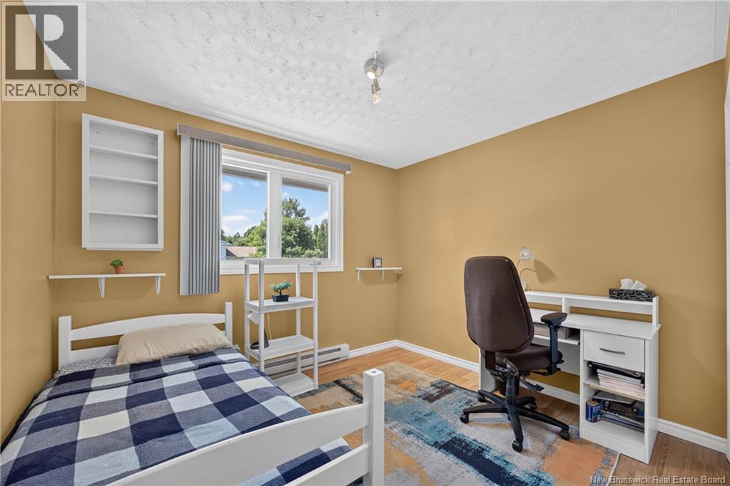 495 Mansfield Street - 14