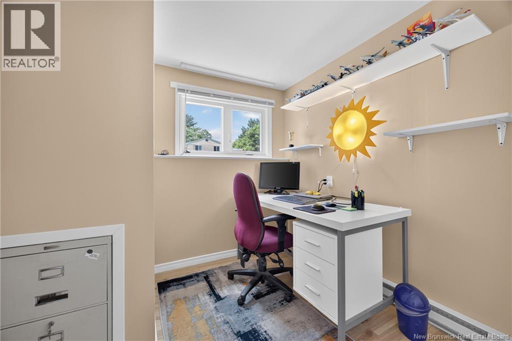 495 Mansfield Street - 17