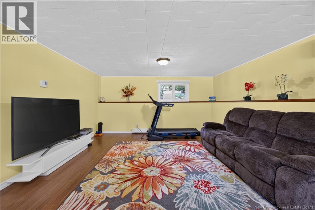 495 Mansfield Street - 22