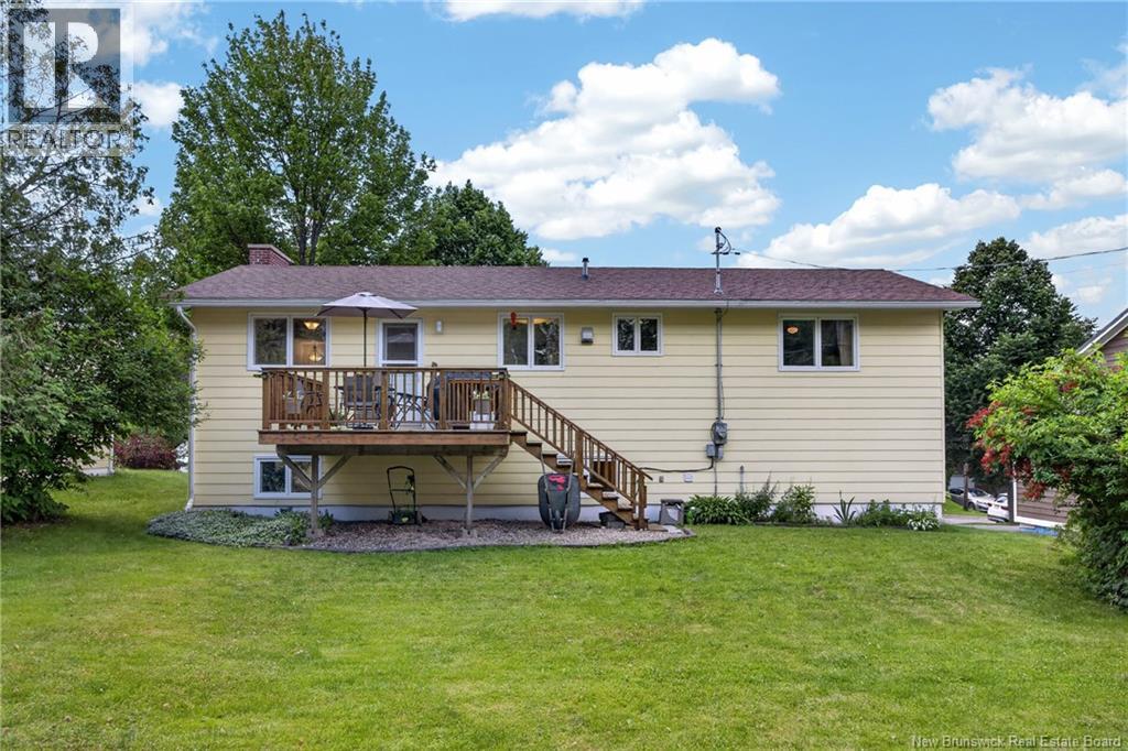 495 Mansfield Street - 25