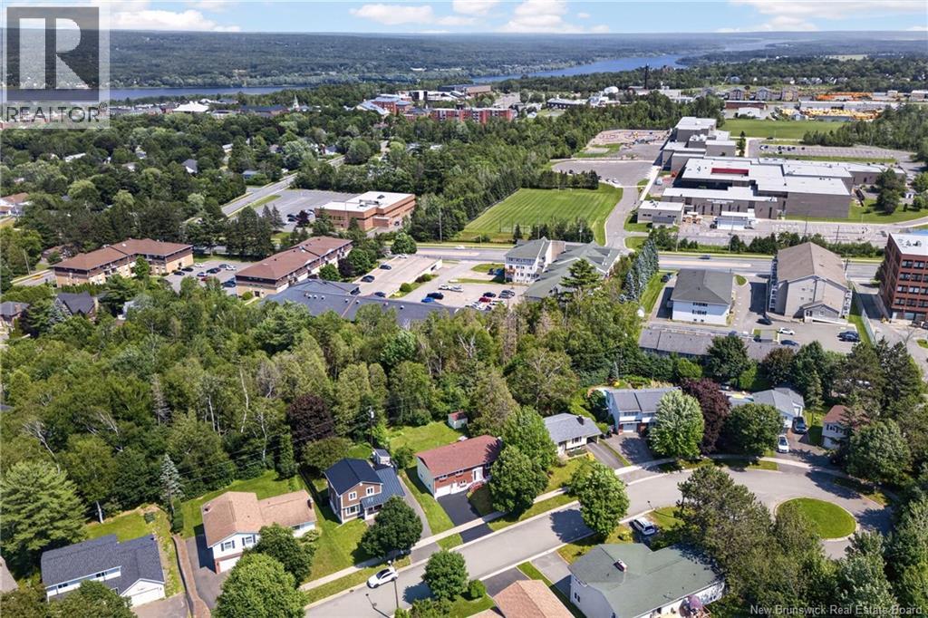 495 Mansfield Street - 31