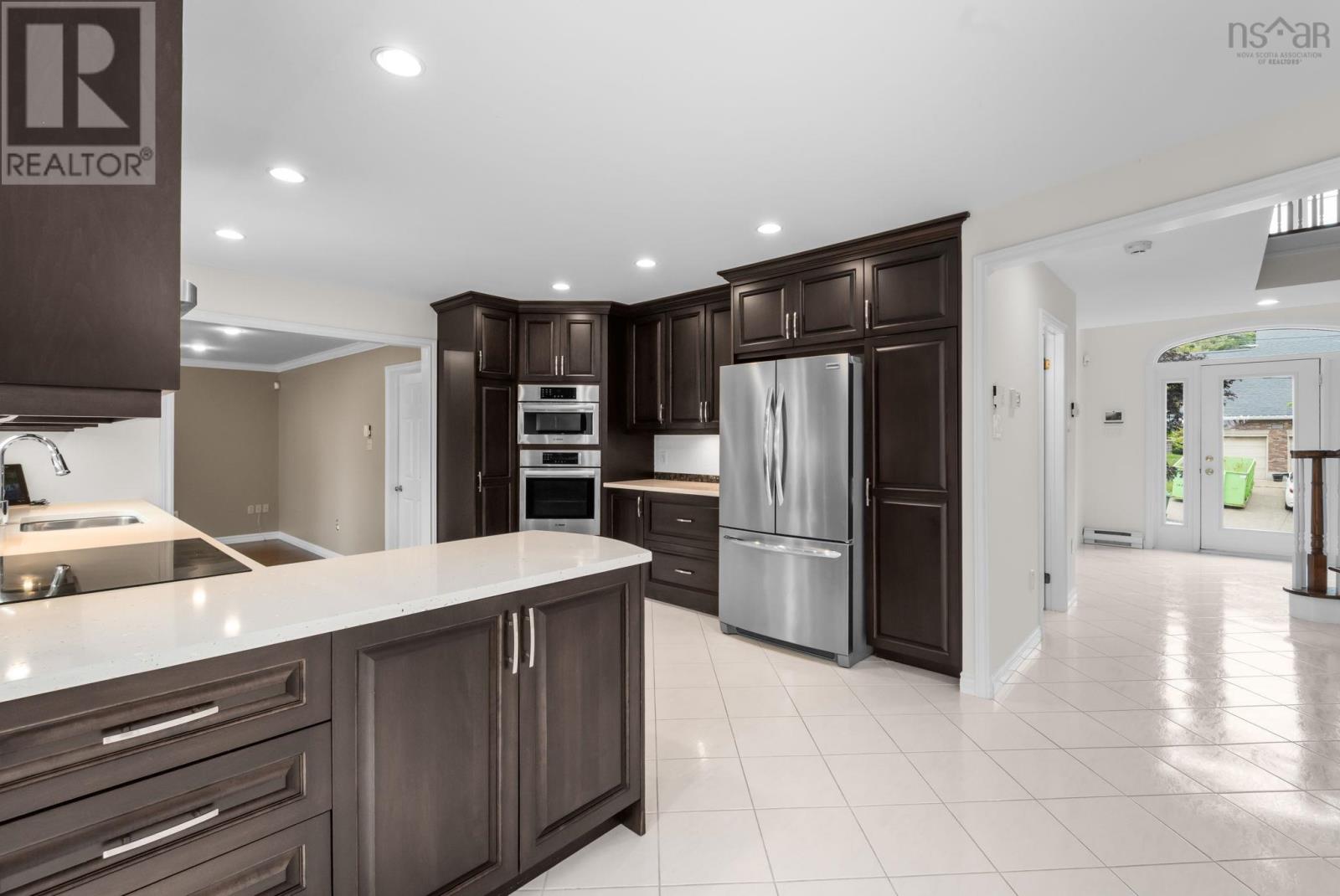 20 Cresthaven Drive - 15