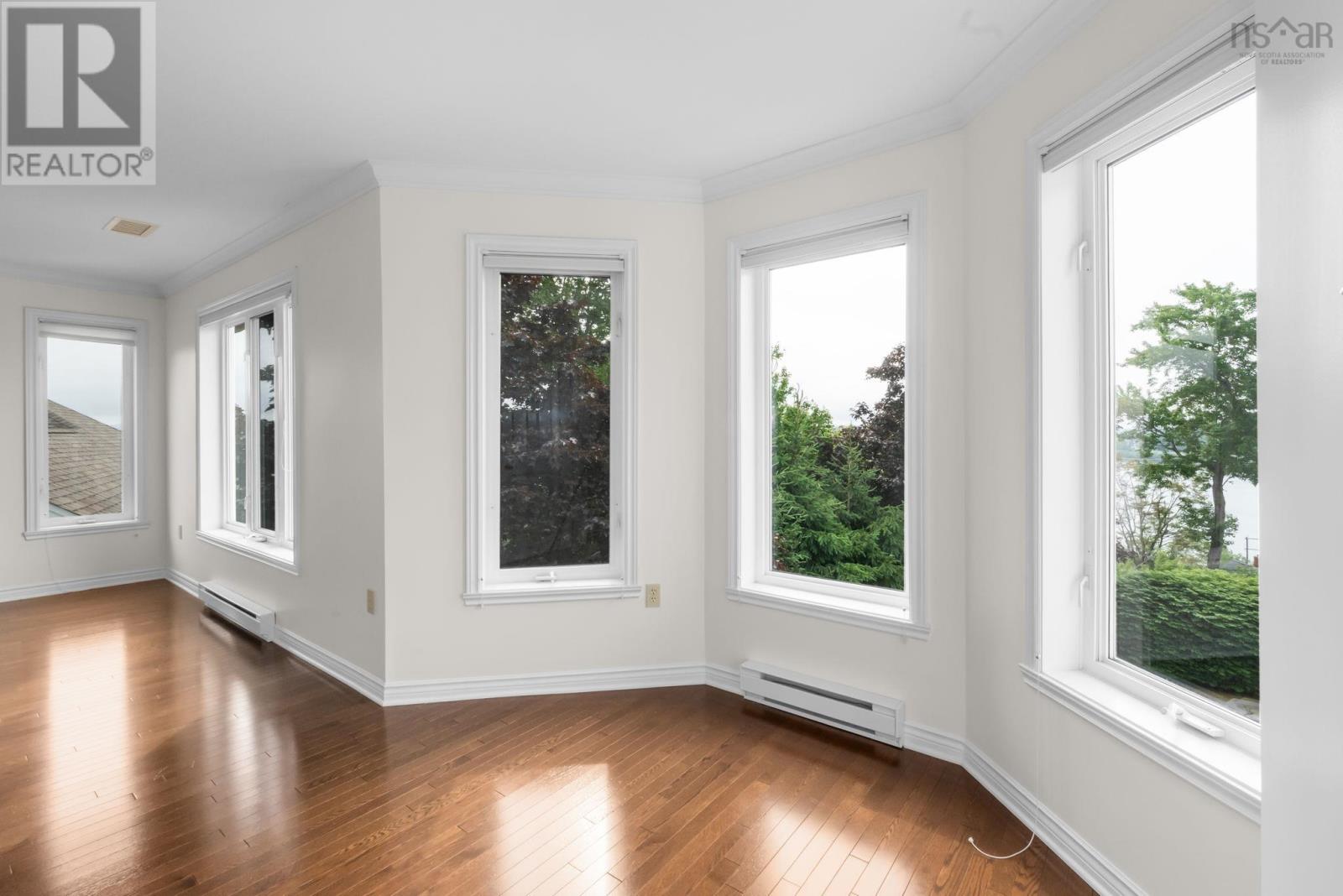 20 Cresthaven Drive - 26