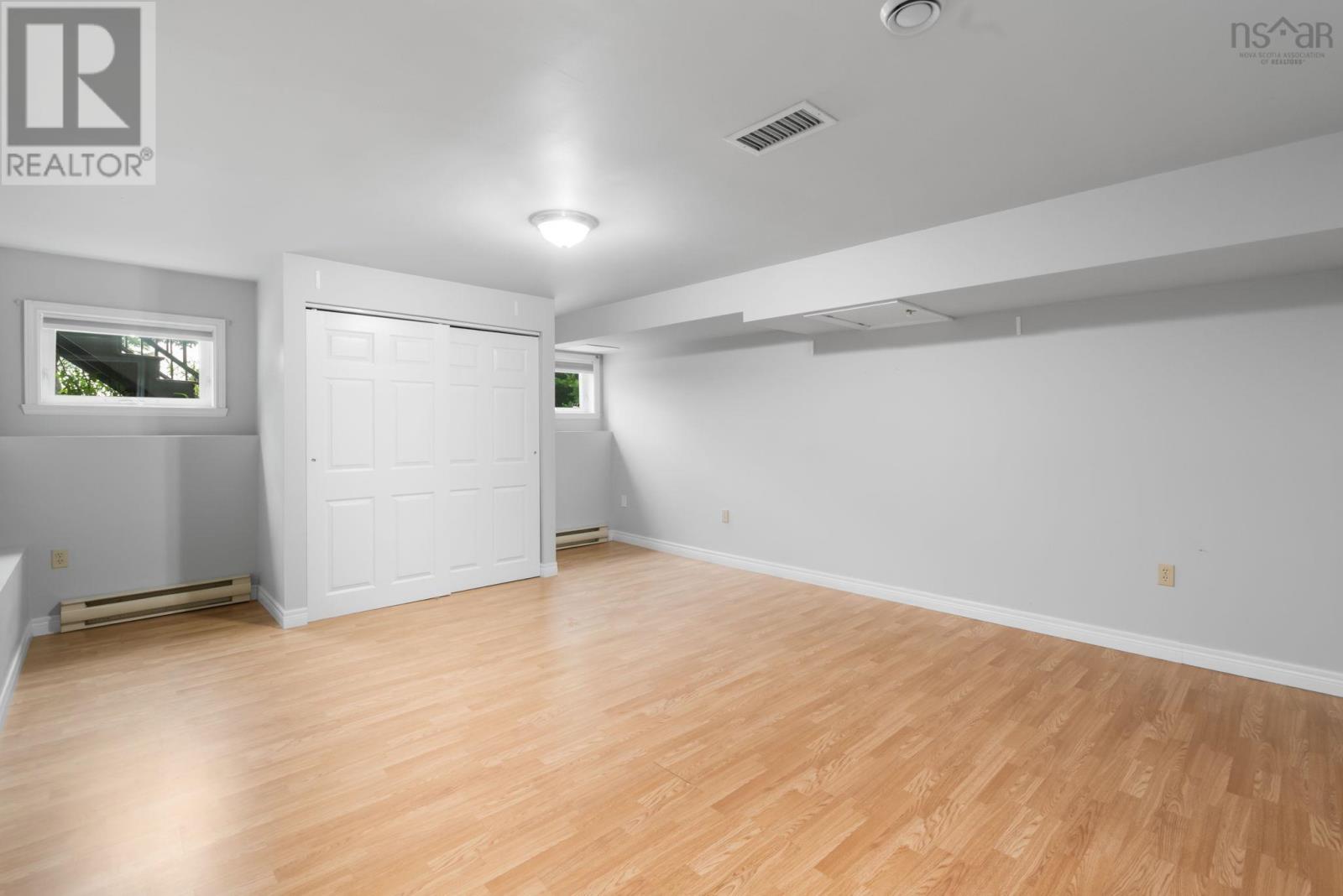 20 Cresthaven Drive - 39