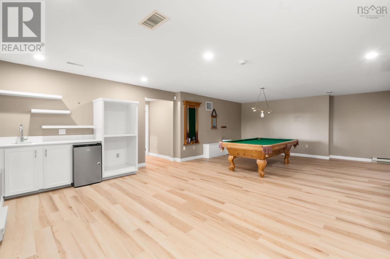 20 Cresthaven Drive - 38
