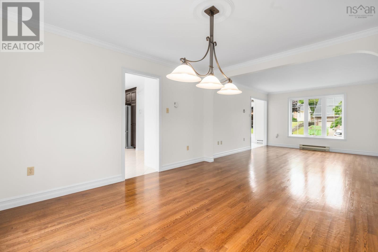 20 Cresthaven Drive - 8