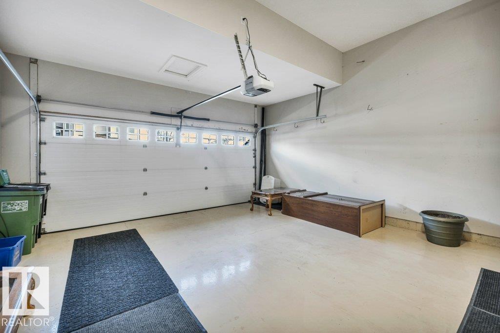 #17 12610 15 AV SW - 37