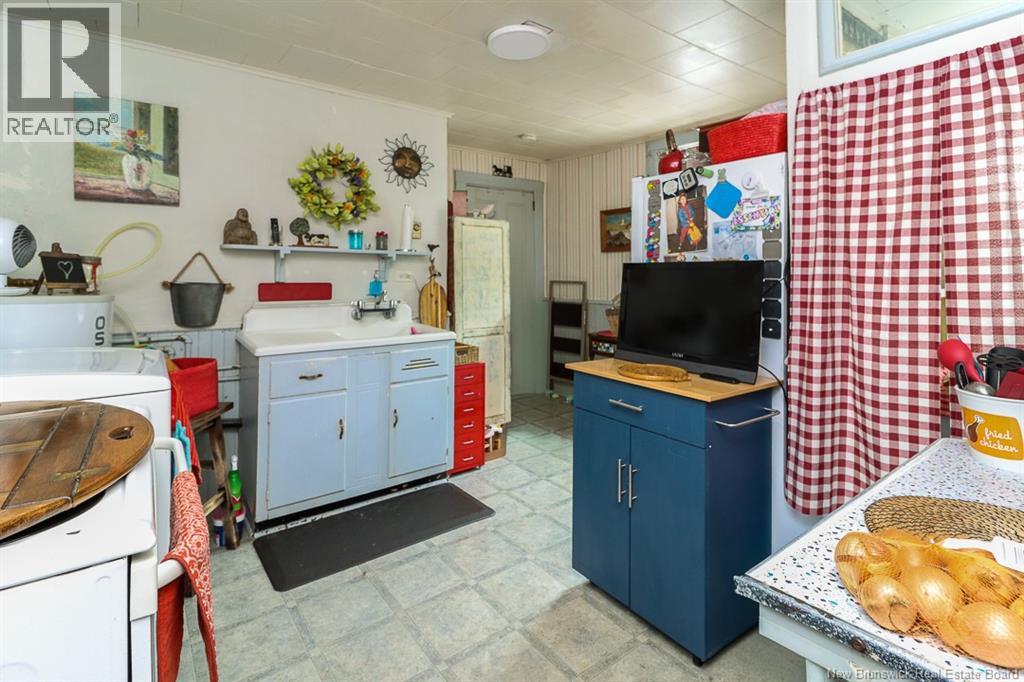 269 Millidge Avenue - 30
