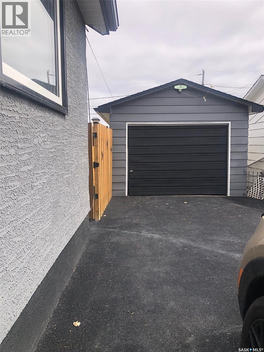 317 Maple AVENUE - 16