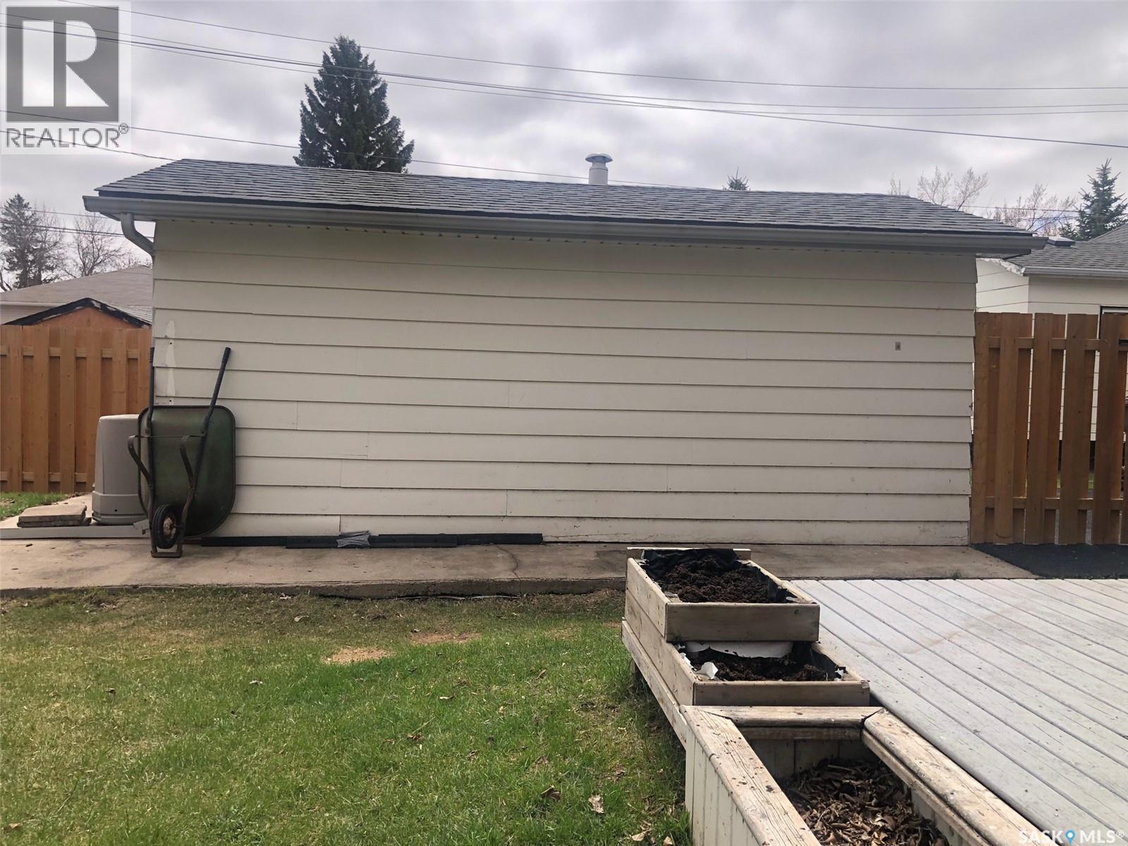 317 Maple AVENUE - 24