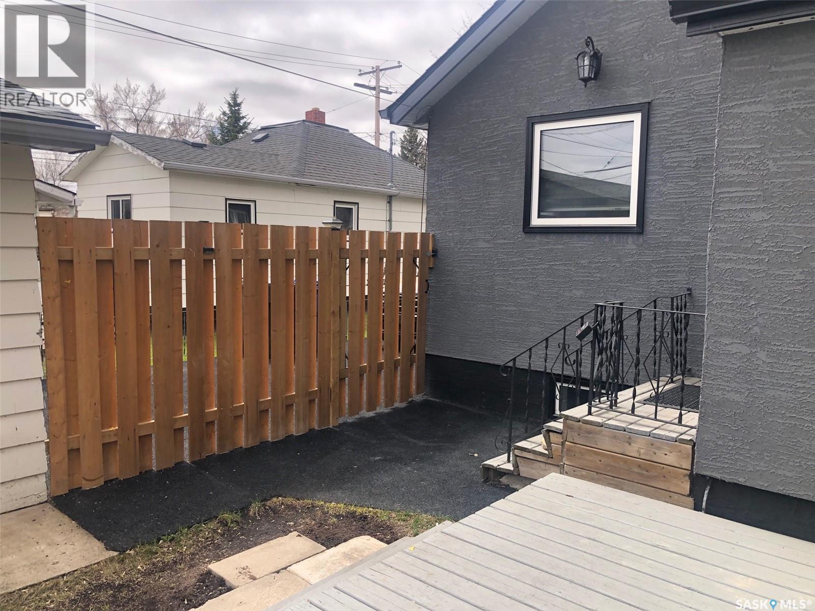 317 Maple AVENUE - 26