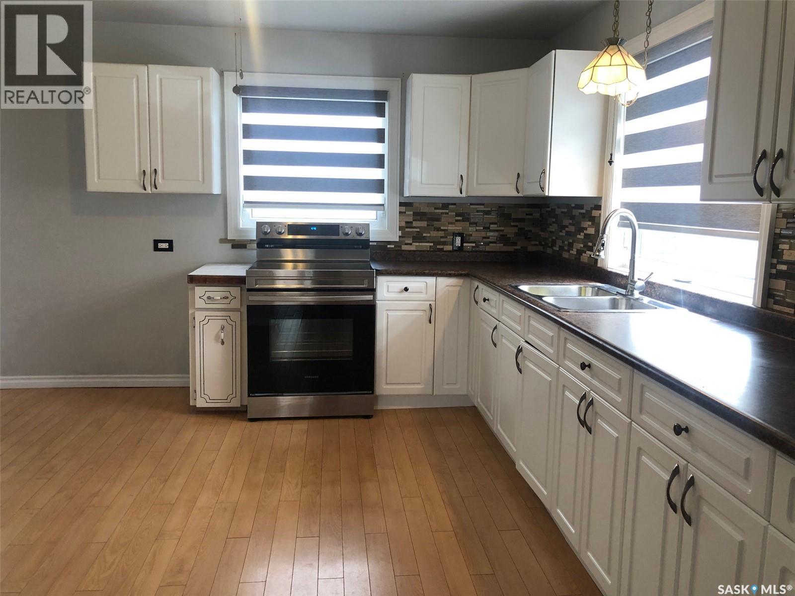 317 Maple AVENUE - 30
