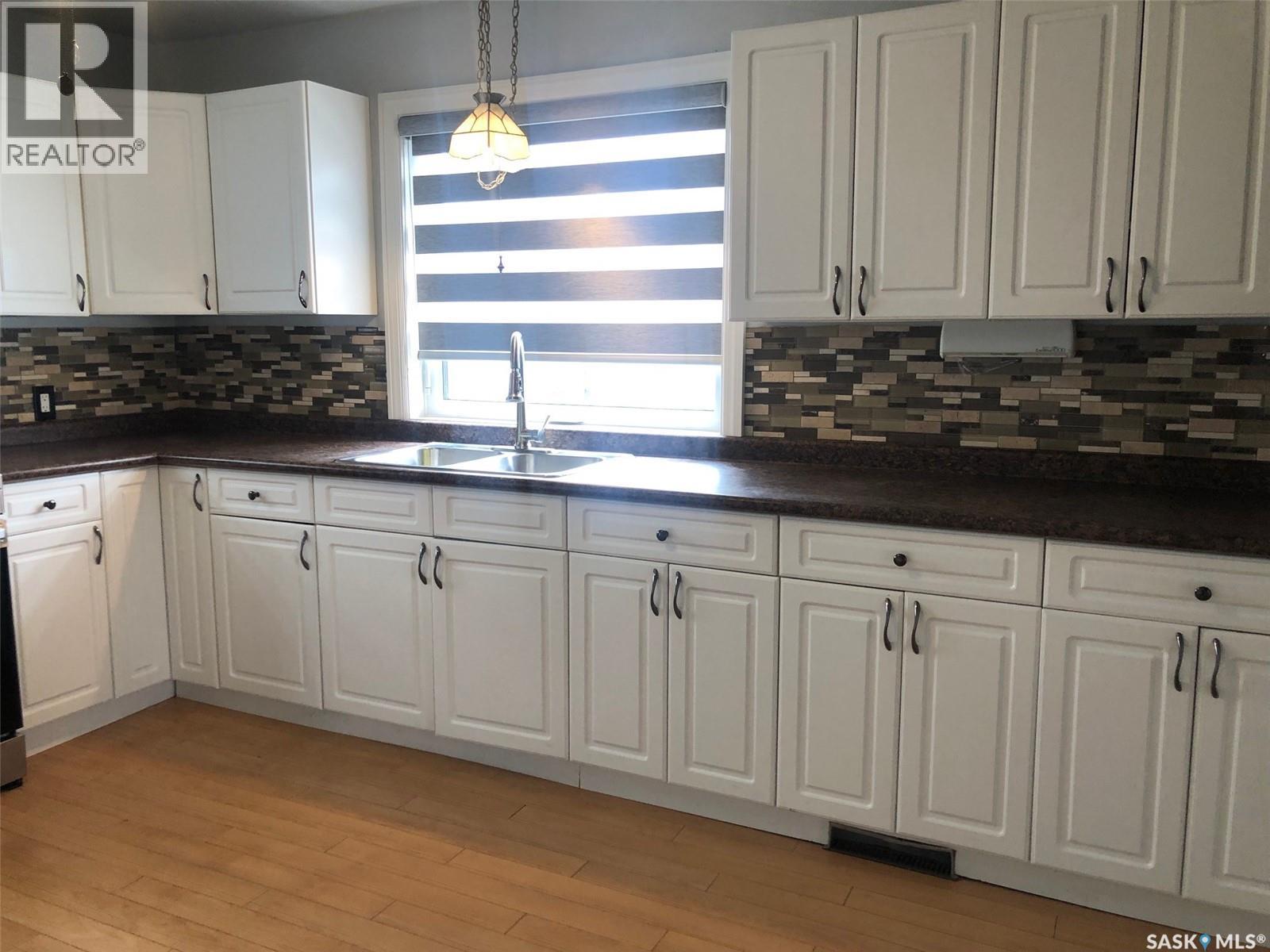 317 Maple AVENUE - 31