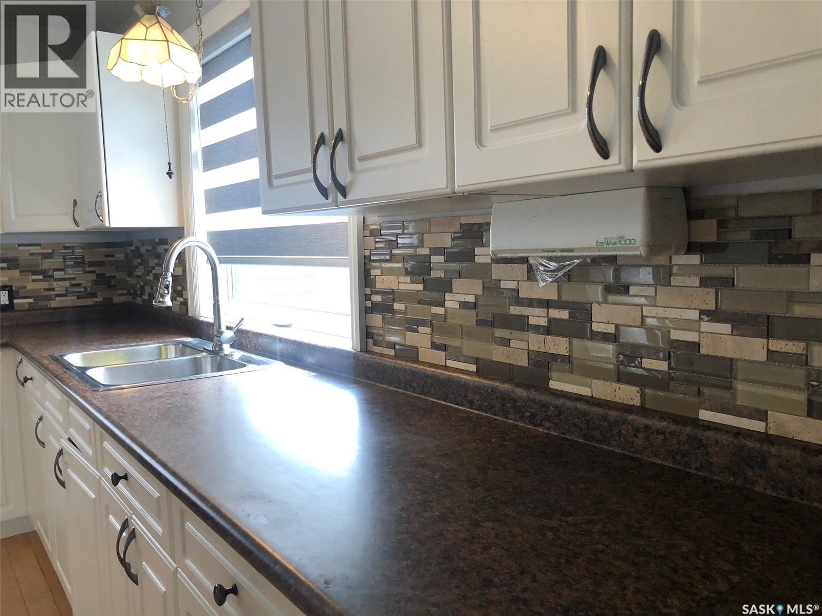 317 Maple AVENUE - 33