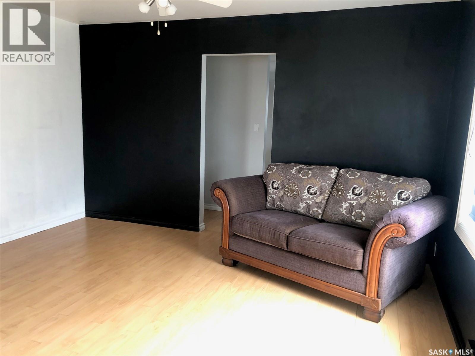 317 Maple AVENUE - 40
