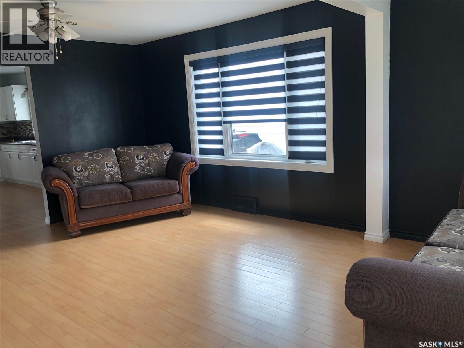 317 Maple AVENUE - 42