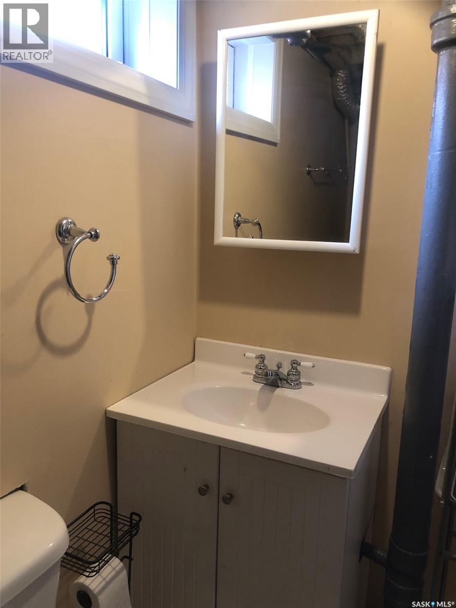 317 Maple AVENUE - 69