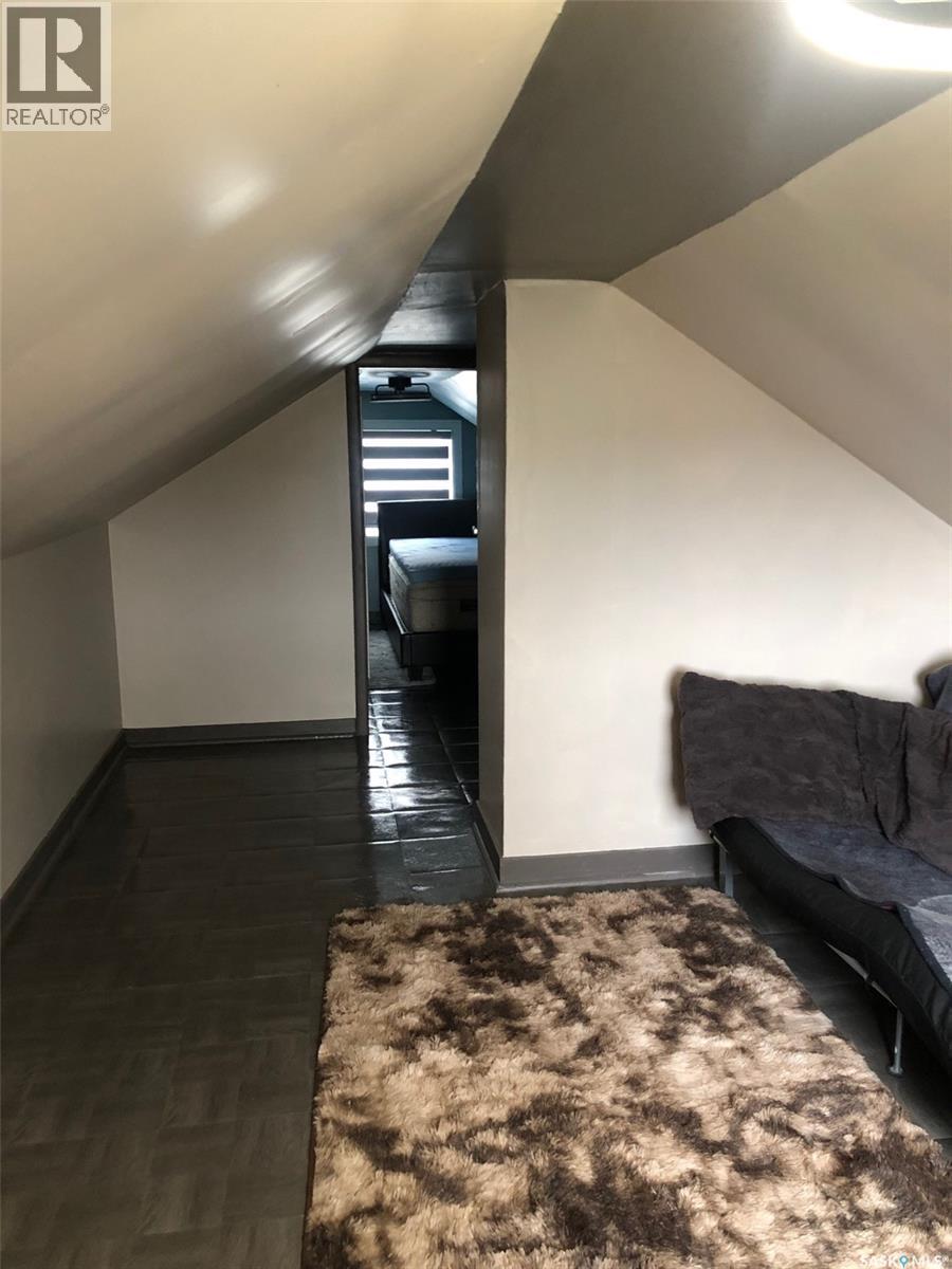 317 Maple AVENUE - 88