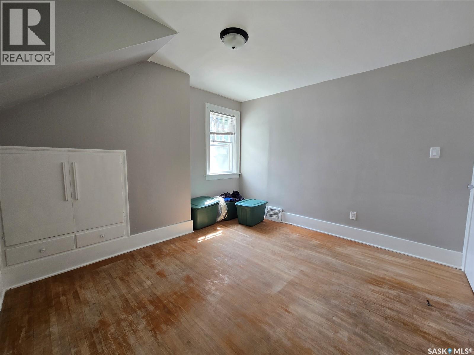 120 8th STREET E - 28