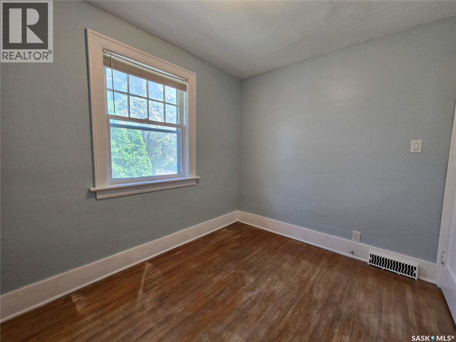 120 8th STREET E - 30
