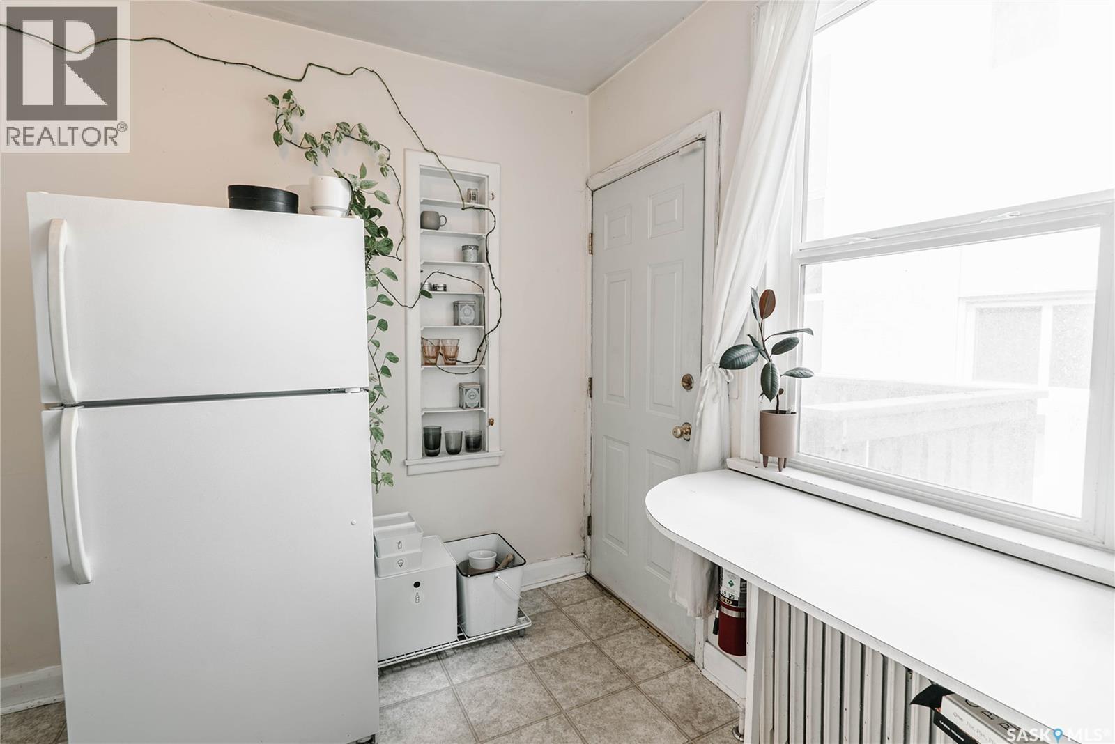710 McPherson AVENUE - 11