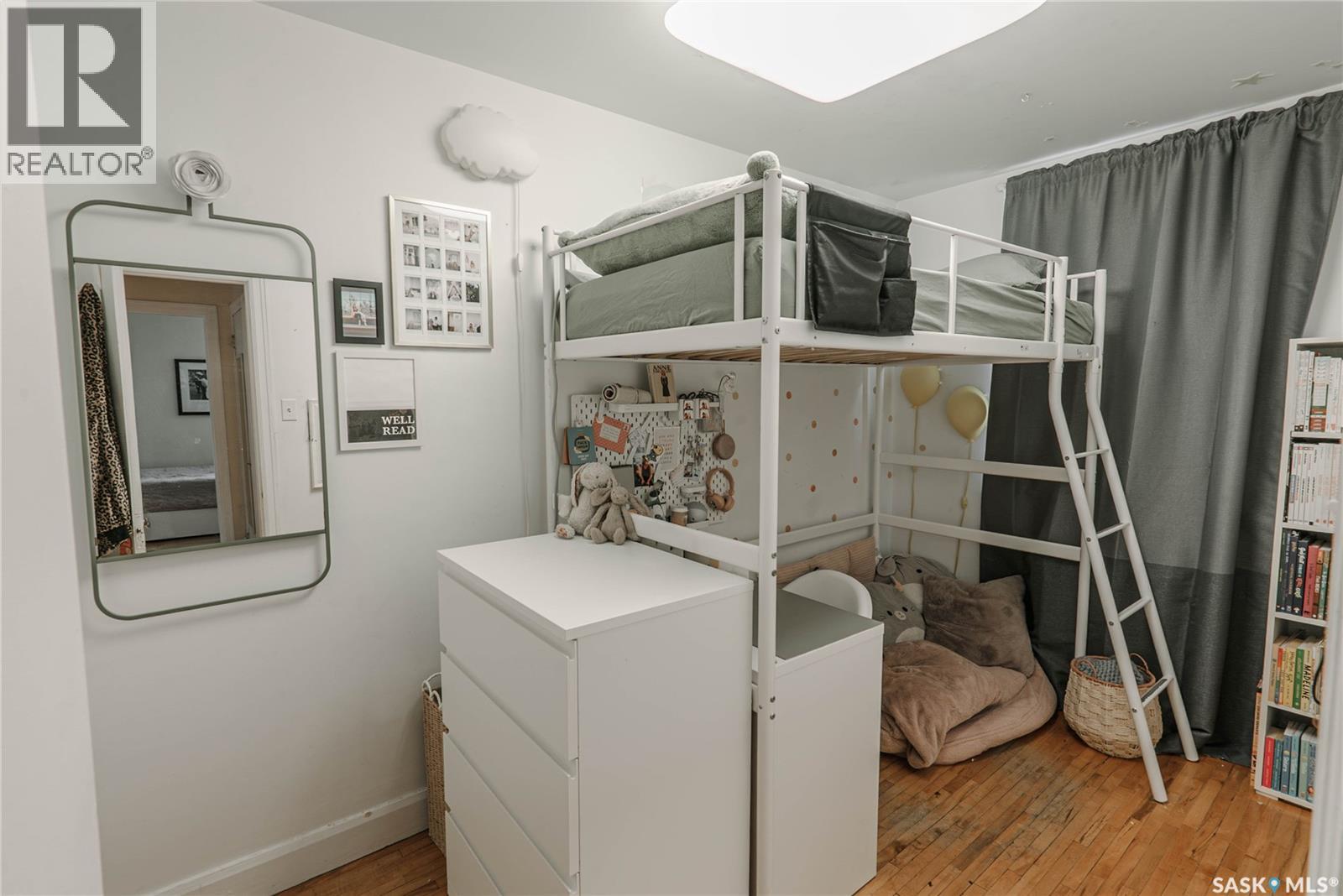 710 McPherson AVENUE - 14