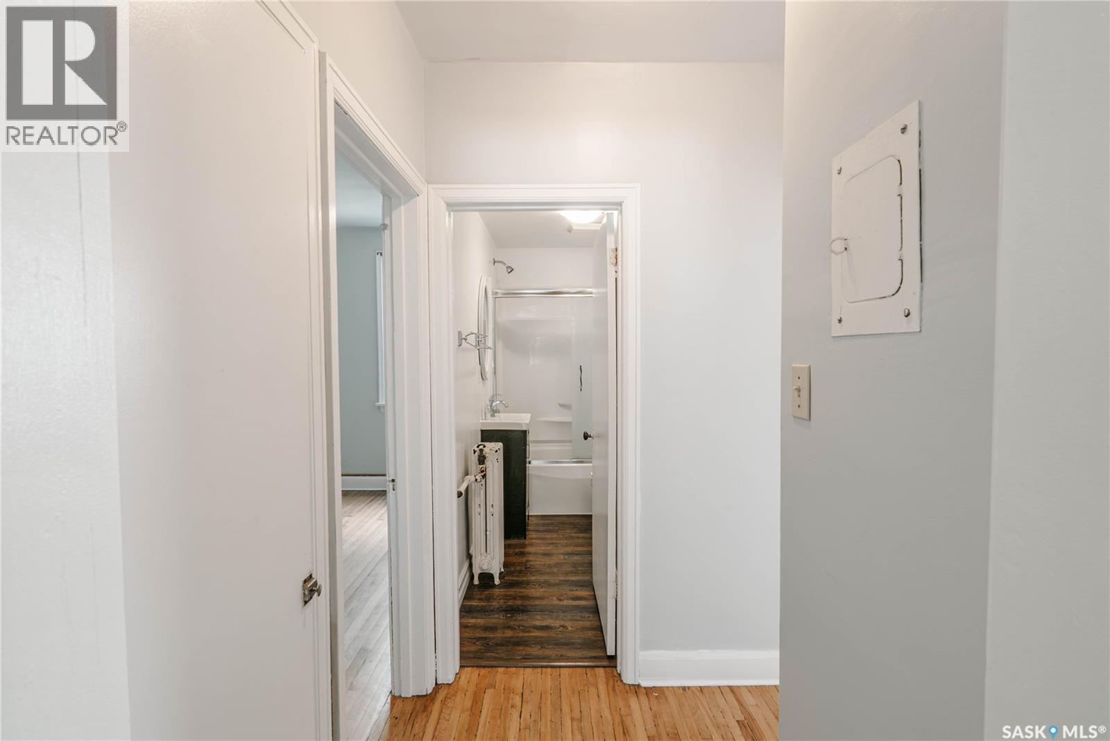 710 McPherson AVENUE - 24
