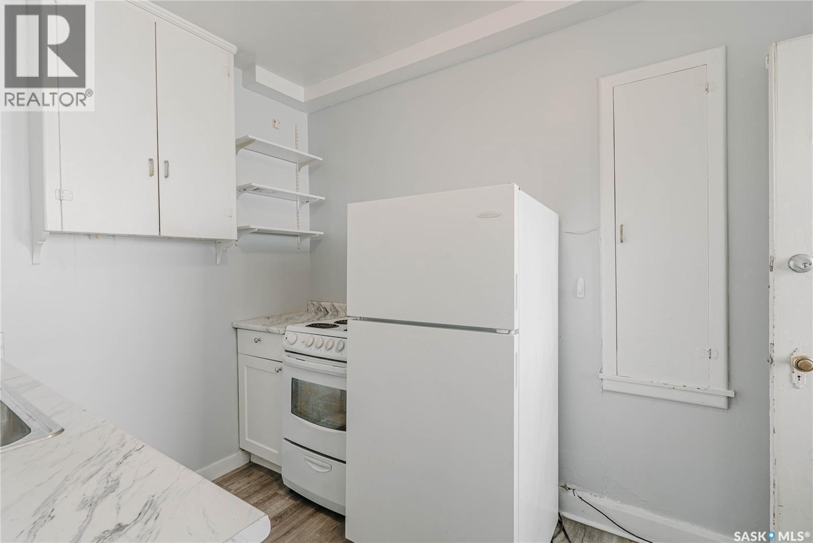 710 McPherson AVENUE - 30
