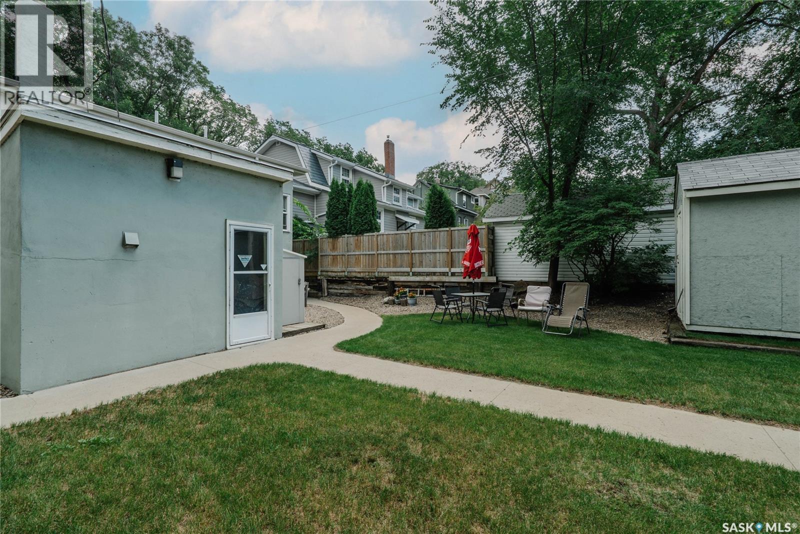 710 McPherson AVENUE - 63