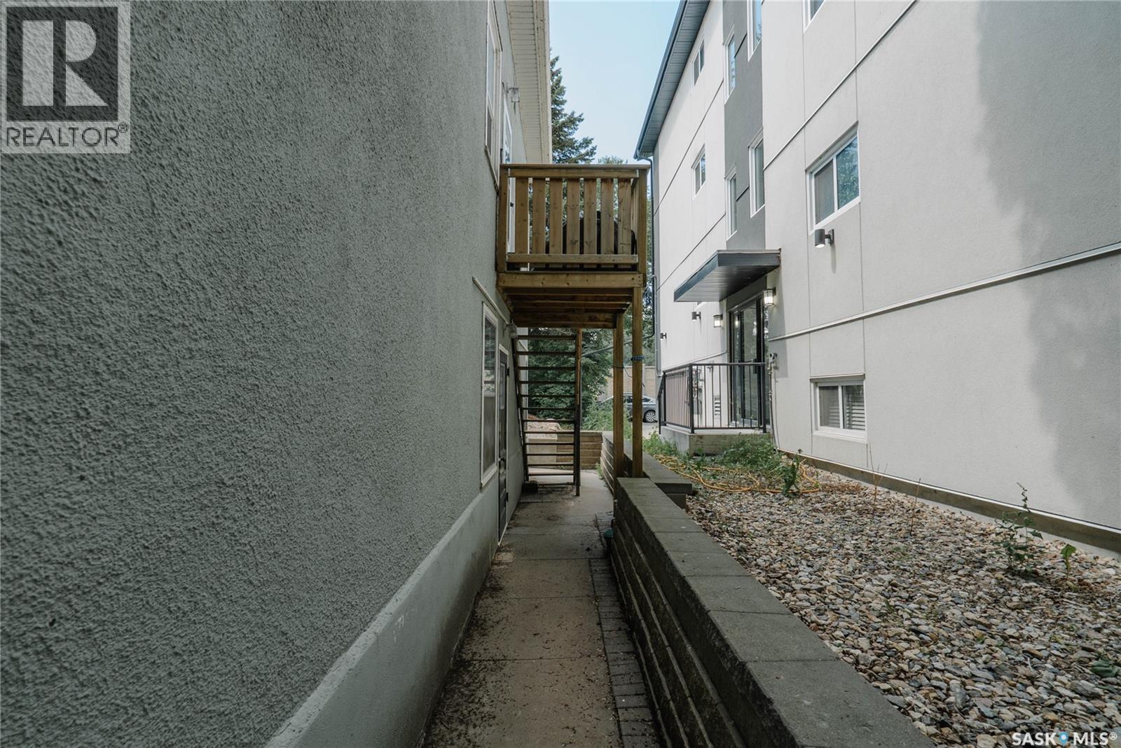 710 McPherson AVENUE - 69