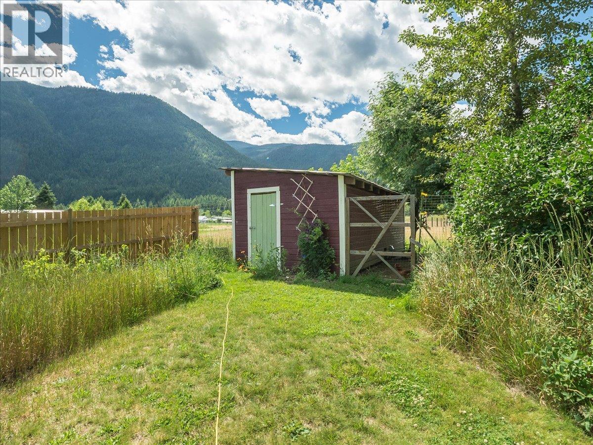 3177 SLOCAN PARK Road - 34