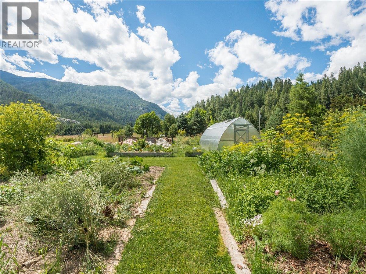 3177 SLOCAN PARK Road - 41