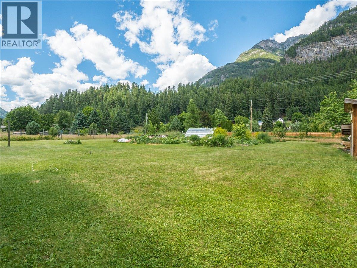 3177 SLOCAN PARK Road - 54