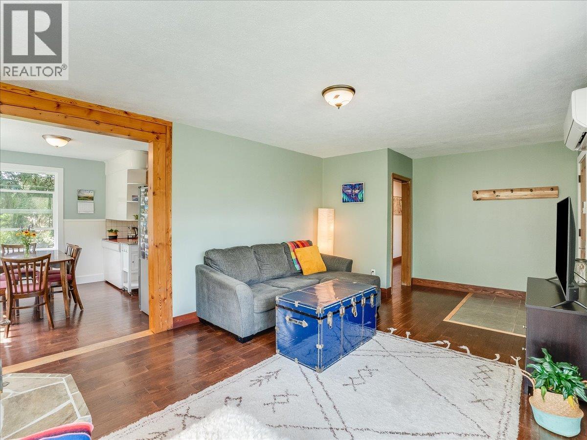 3177 SLOCAN PARK Road - 9