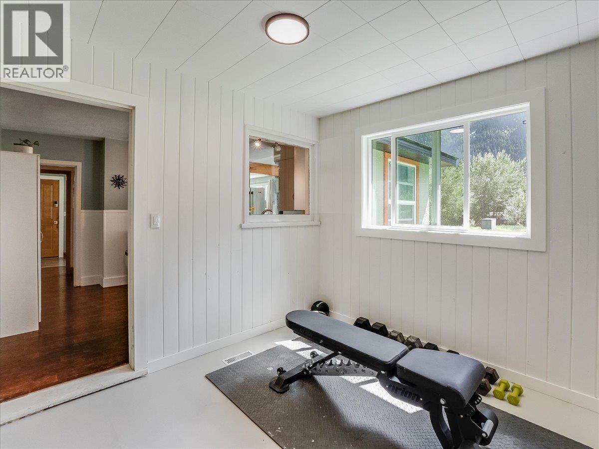 3177 SLOCAN PARK Road - 24