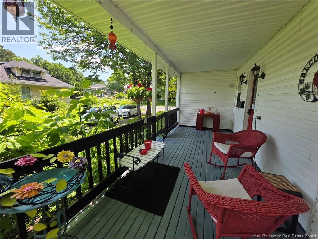 35 Queen West Street - 11