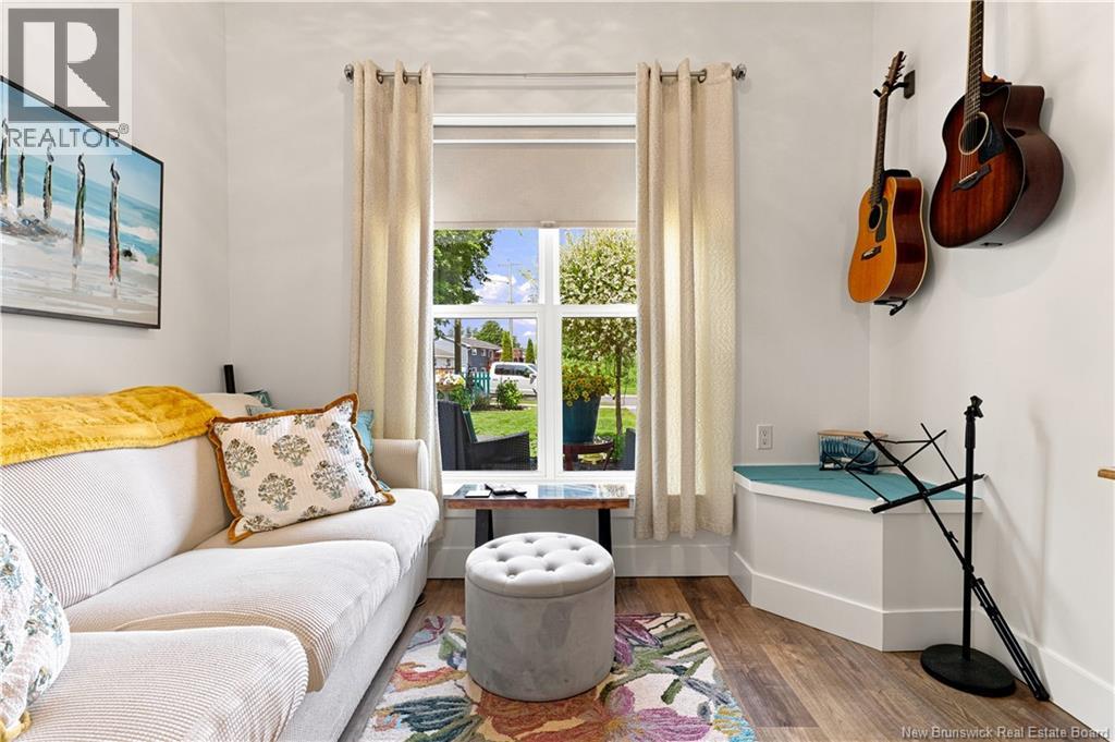8 Lynda Lane - Image 32