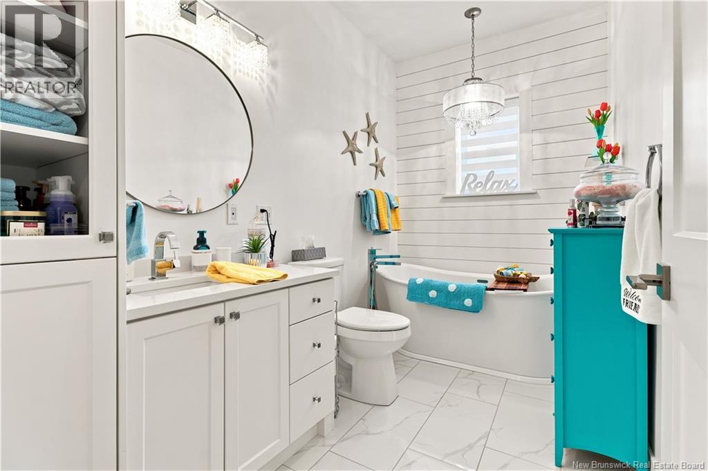 8 Lynda Lane - Image 36