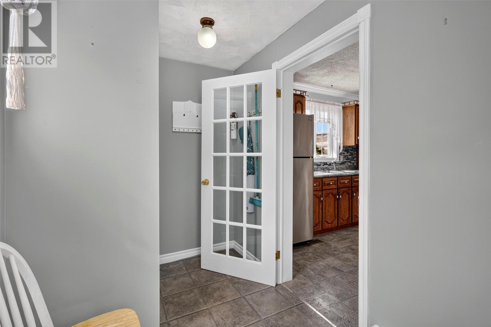 15 Bayview Drive - Image 29
