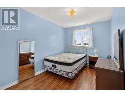 15 Bayview Drive thumbnail 32