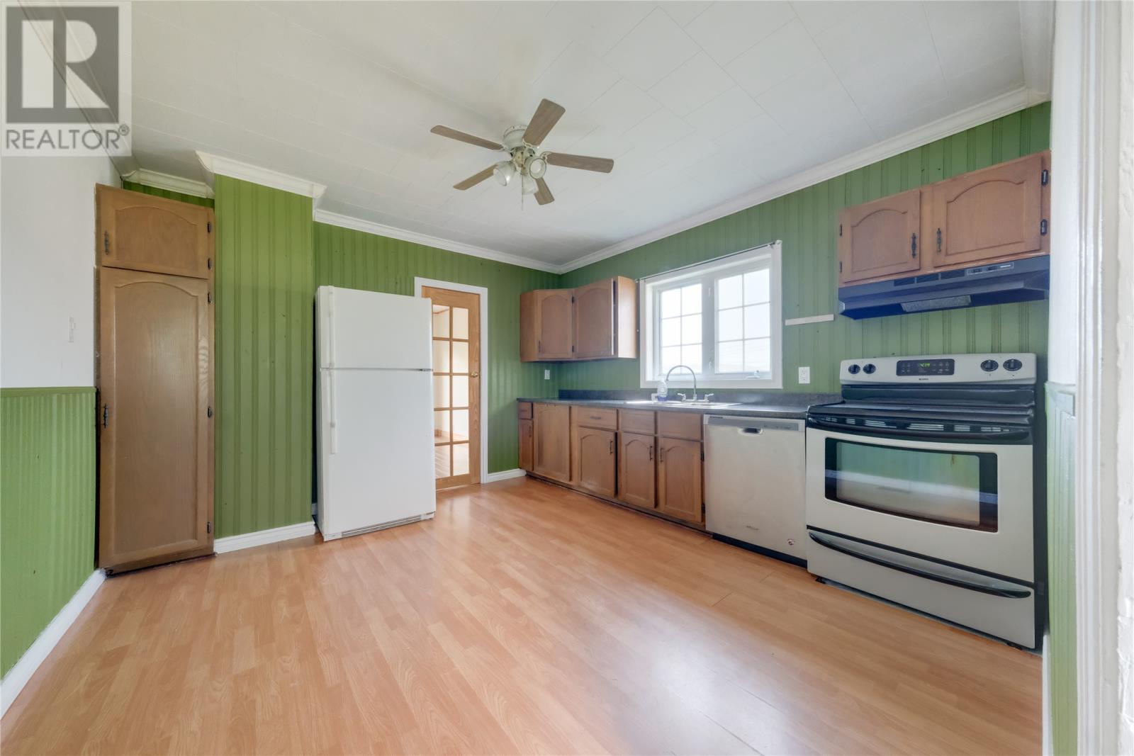 48 Washington Street - Image 2