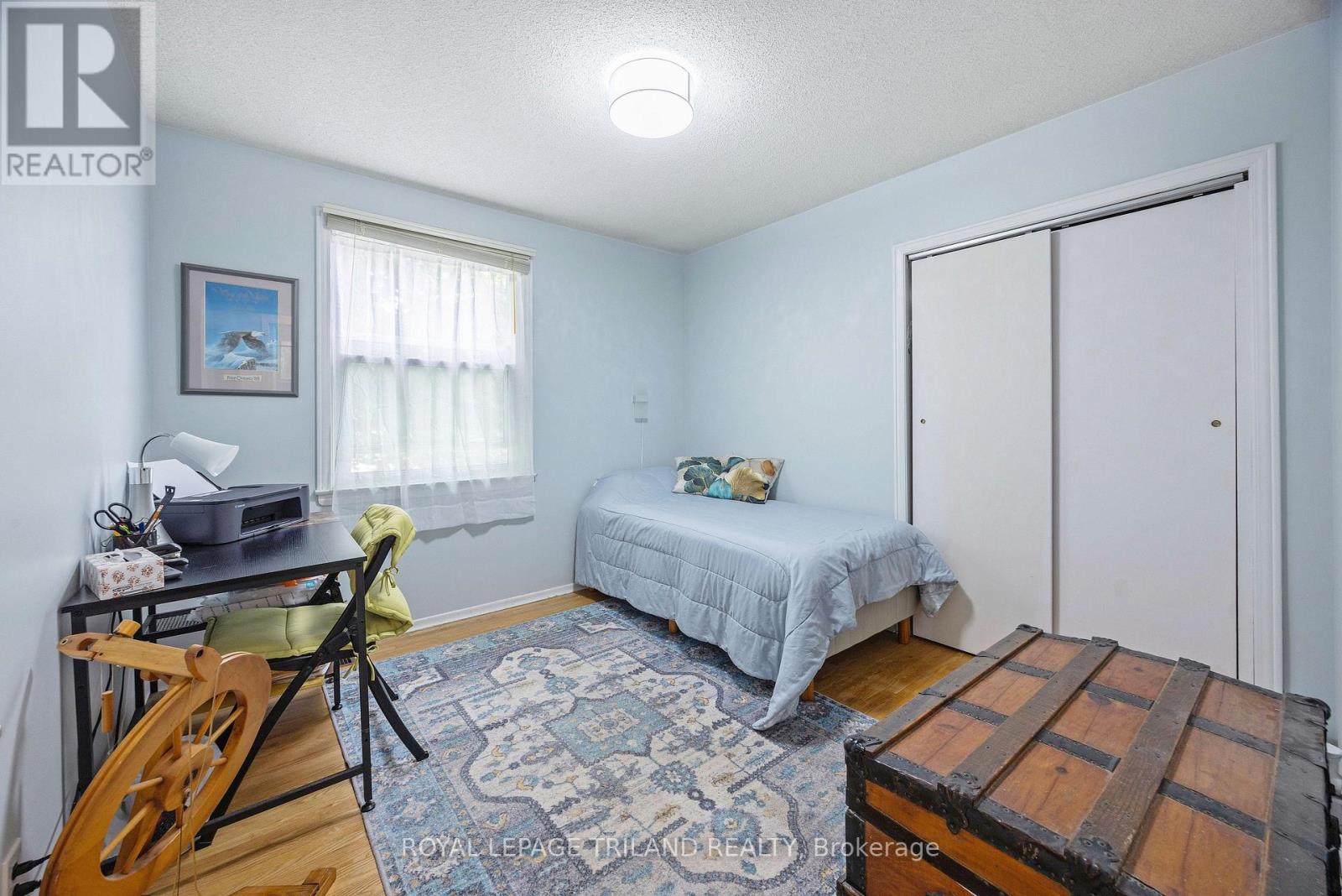 15 CONFEDERATION DRIVE - 15